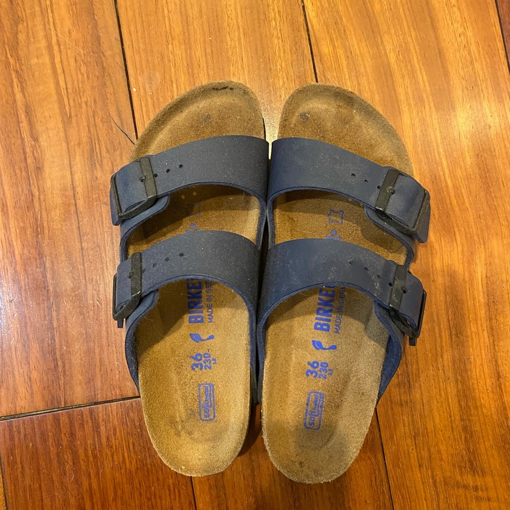 Birkenstock Arizona Blue Sandals. Size 36